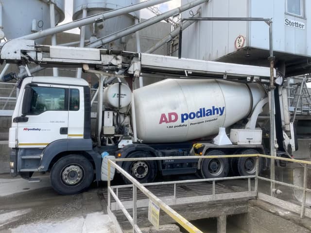 Domíchávač 9 m³ pás 17 m