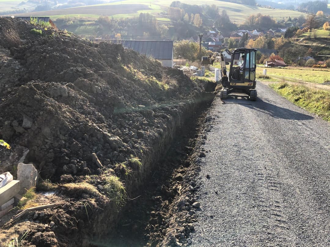 3. Ukázka z realizace zemních prací společnosti AD podlahy.